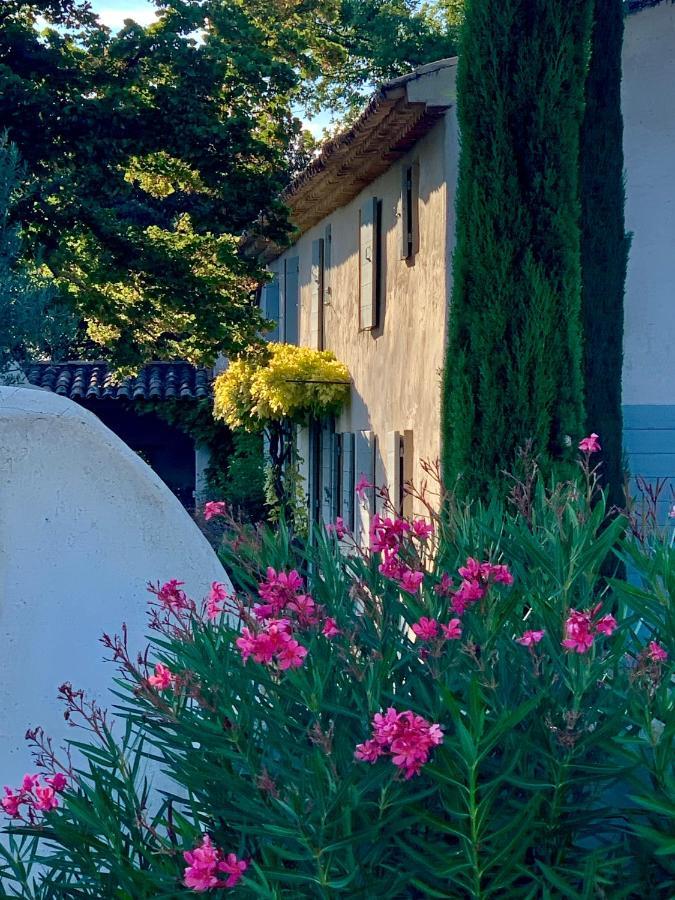 Les Jardins De Sitaara Bed & Breakfast Cucuron Ngoại thất bức ảnh