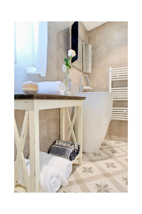Les Jardins De Sitaara Bed & Breakfast Cucuron Ngoại thất bức ảnh